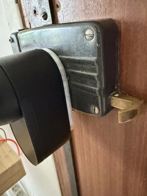 Miếng ốp mặt SwitchBot Lock Ultra tùy chỉnh cho ổ khóa khó lắp đặt - Image 2
