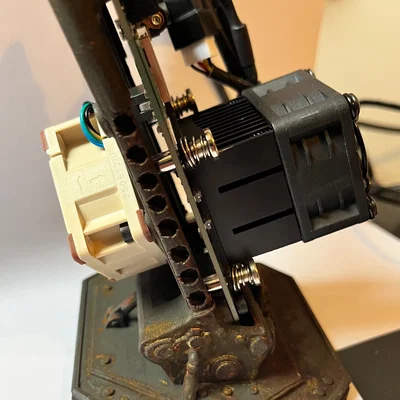 Chân đế BitAxe Gamma 601
