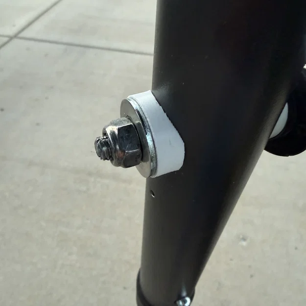 Grommet tay quay dù sân vườn (Patio Umbrella Handle Grommet) - Image 1