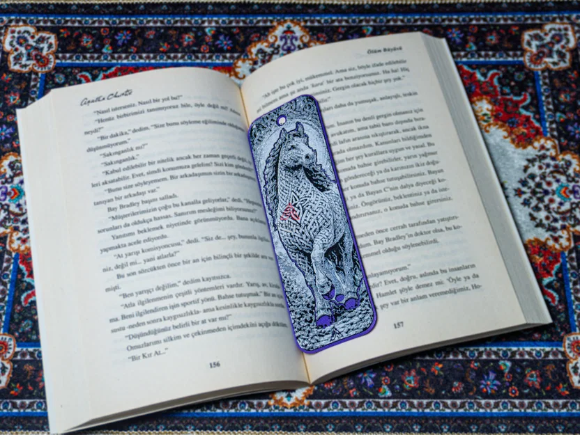 Bookmark Ngựa Celtic Knot (HueForge) - Image 2