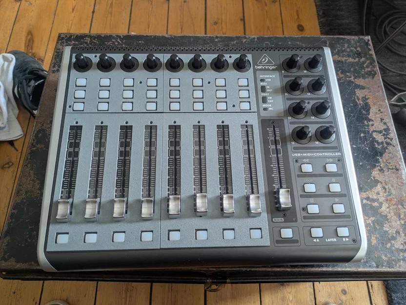 Tấm Overlay Tùy Biến Cho Behringer X-Touch Compact - Phụ Kiện In 3D - Image 1