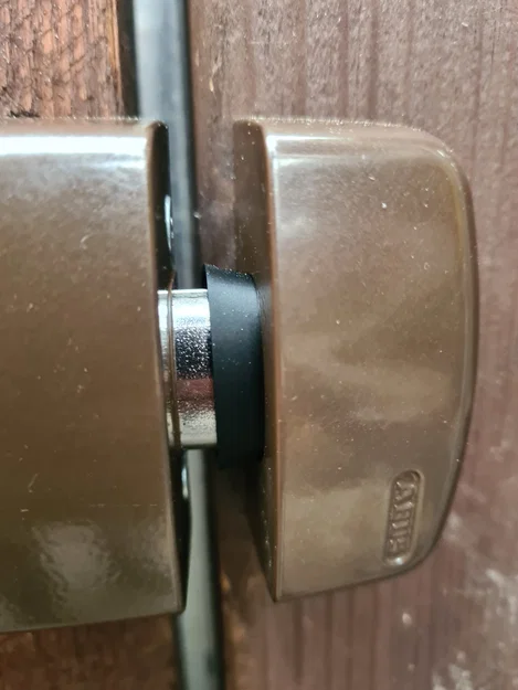 Abus Türzusatzschloss Fanghilfe – Miếng hỗ trợ móc/khớp cho khóa phụ - Image 1