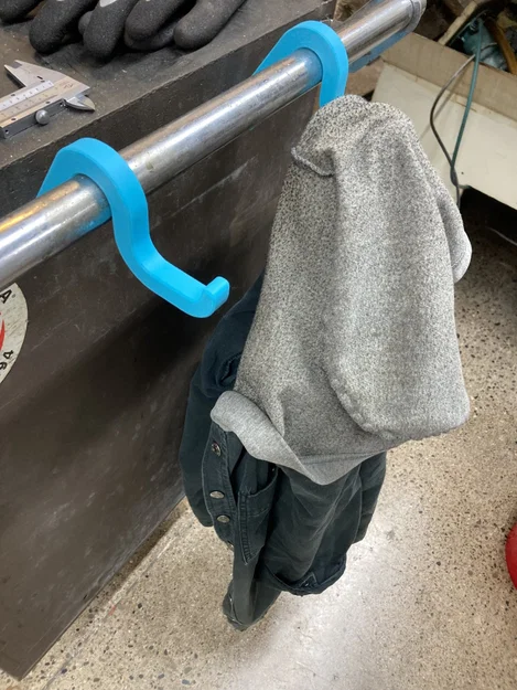 Móc treo áo cho thùng đồ nghề (Tool box coat hanger) - Image 1