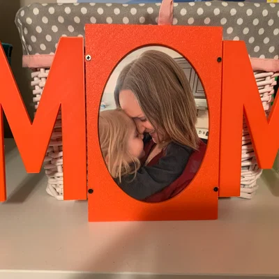 Khung ảnh 3D để bàn chủ đề MOM tặng Ngày của Mẹ