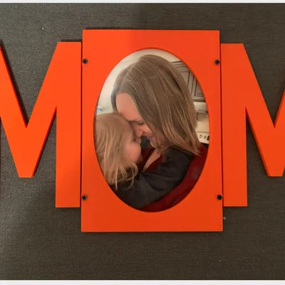 Khung ảnh 3D để bàn chủ đề MOM tặng Ngày của Mẹ