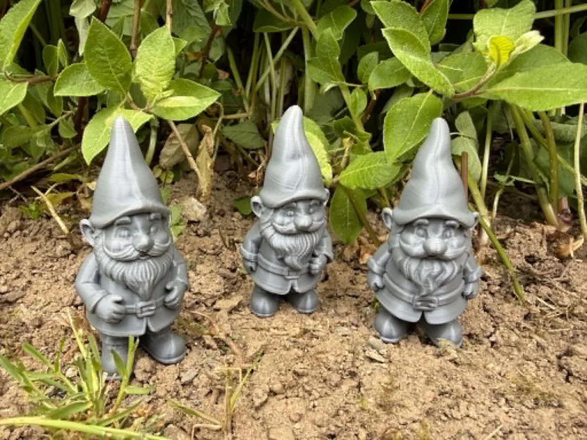 Tượng Garden Gnome (Halfling/Dwarf) trang trí sân vườn - Image 1