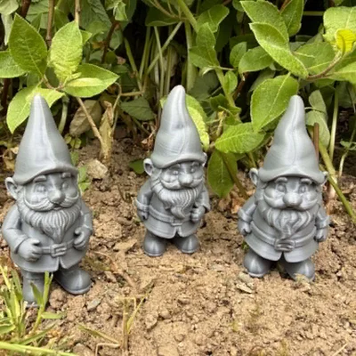 Tượng Garden Gnome (Halfling/Dwarf) trang trí sân vườn