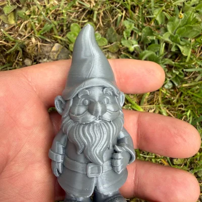 Tượng Garden Gnome (Halfling/Dwarf) trang trí sân vườn