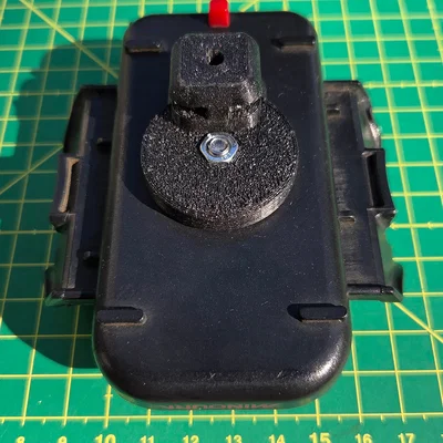 Ngàm adapter Minoura gắn vào Klickfix Quad Mount