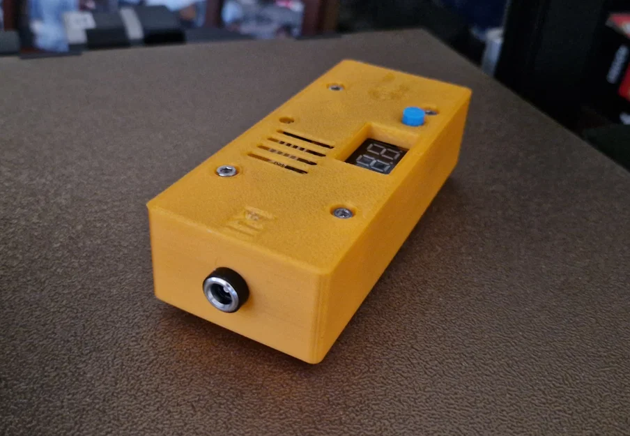 Hộp LM2596 converter kèm đầu nối input/output - Image 1