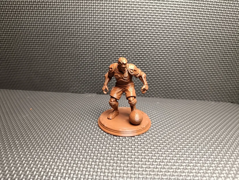 Mô hình Cầu thủ Bóng đá Bọc Giáp / Heavy Soccer Player Figure - Image 2