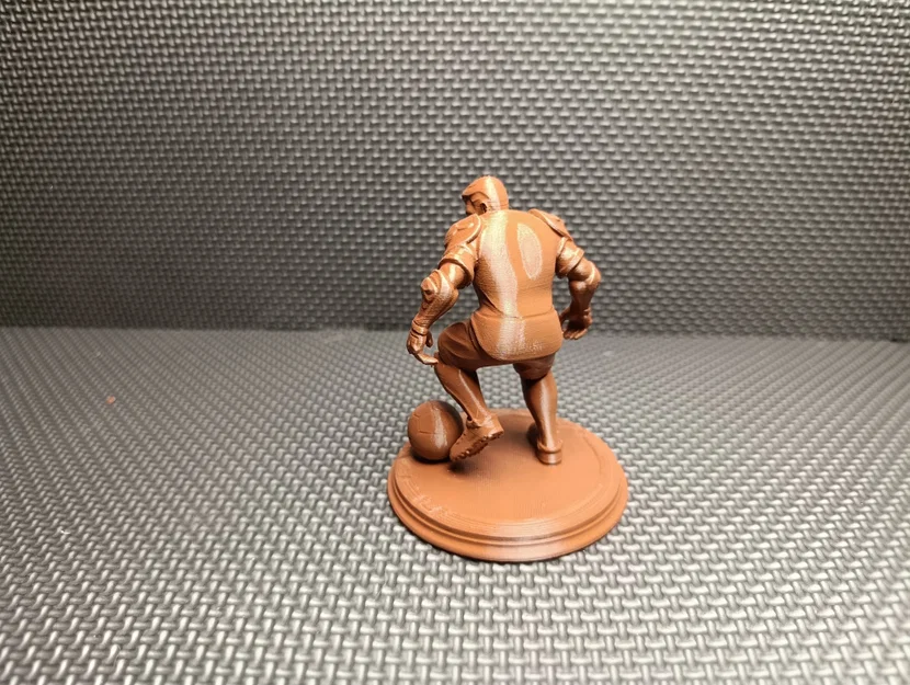 Mô hình Cầu thủ Bóng đá Bọc Giáp / Heavy Soccer Player Figure - Image 5