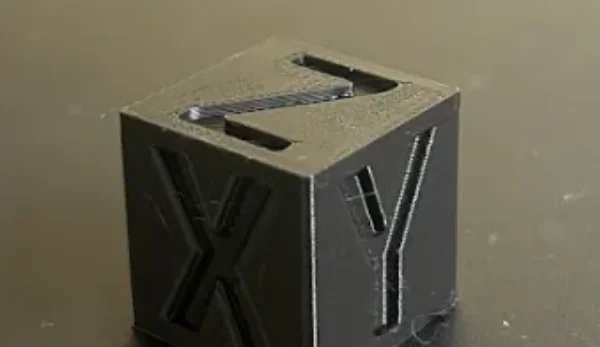 Khối lập phương hiệu chuẩn máy in 3D (XYZ Calibration Cube) chuẩn 20mm - Image 1