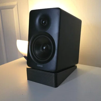 Chân đế nghiêng in 3D cho loa Edifier M90 gọn gàng, hiệu quả