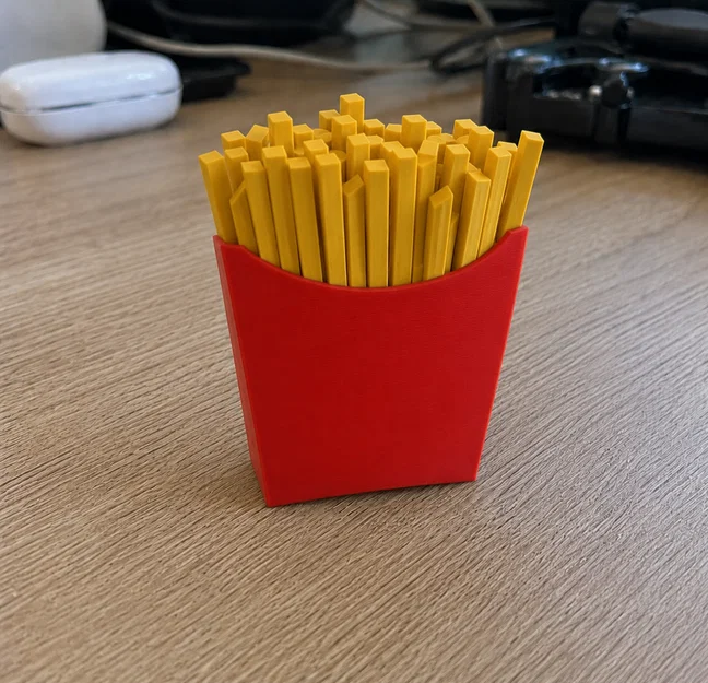 Mô hình khoai tây chiên (Fries) trang trí bàn làm việc 3D - Image 1