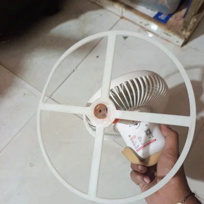 Đế quạt tròn tối giản