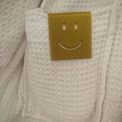 Smiley Clips - Kẹp đánh dấu áo choàng tắm 3D dễ thương