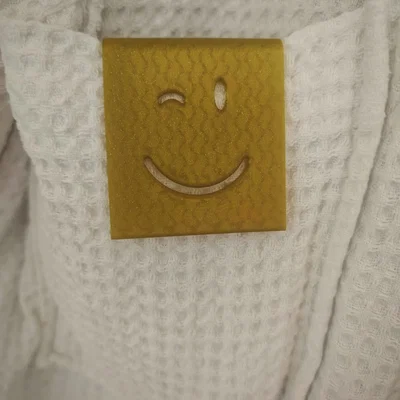 Smiley Clips - Kẹp đánh dấu áo choàng tắm 3D dễ thương