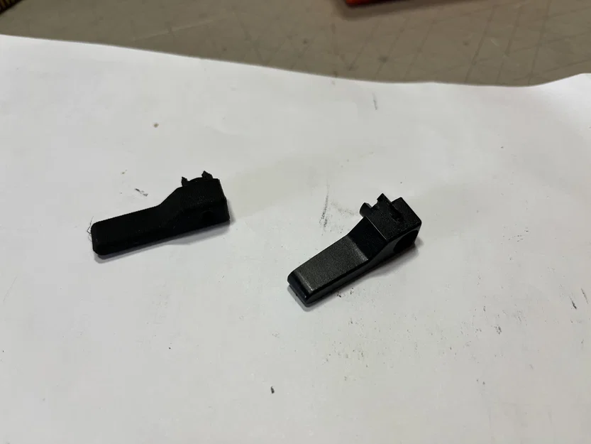 Tay gạt khóa ổ đĩa mềm Mitsubishi MF501B (floppy lock arm) - Image 3