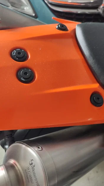 KTM 950: Spacer cho đuôi xe khi tháo Sozius/giá chở đồ (Alternative) - Image 1
