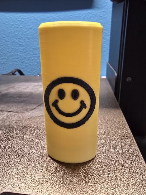 Ốp bảo vệ bật lửa Bic hình mặt cười (Bic Lighter Case Smiley) độc đáo - Image 1