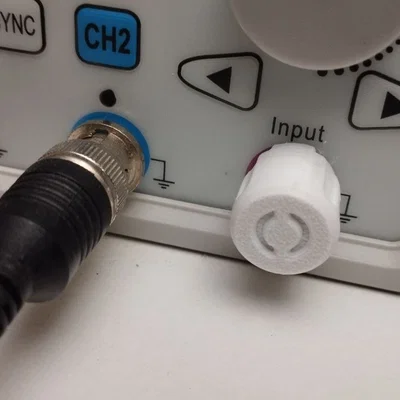 Nắp che bảo vệ BNC cho oscilloscope khi làm việc với điện áp cao