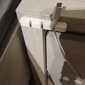 Kẹp giữ dây cáp 3 khe - Giải pháp gọn gàng cho bàn làm việc - Thumbnail 1