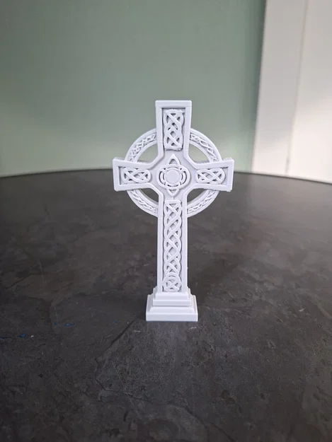 Tượng Thánh giá Celtic (Celtic Cross Statue) - Image 1