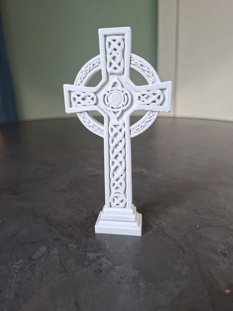 Tượng Thánh giá Celtic (Celtic Cross Statue) - Image 3