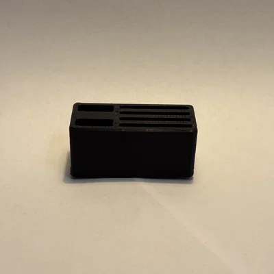 Khay 3D tiện lợi đựng thẻ nhớ SD và USB