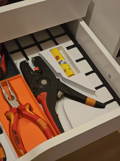 Khay giữ Knipex PreciStrip 16 Wire Stripper (Gridfinity) - Image 1