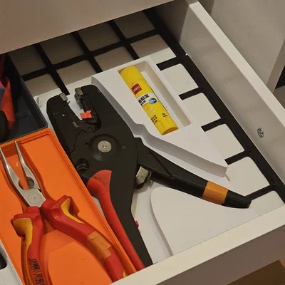 Khay giữ Knipex PreciStrip 16 Wire Stripper (Gridfinity)