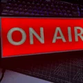 Bảng hiệu “On Air” - Thumbnail 5