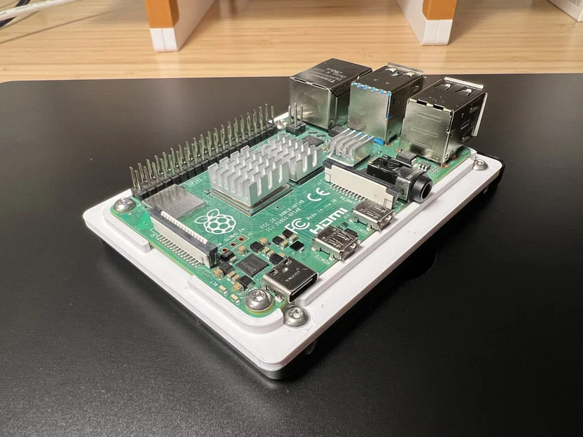 Raspberry Pi + ổ 2.5" SATA SSD xếp chồng gọn trong một cụm (đế in 3D) - Image 2