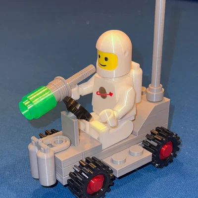 Brick Classic Space Buggy cỡ action (tỉ lệ 2.5:1)