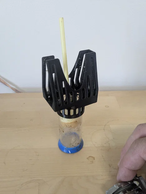 Bộ chuyển đổi lồng nhốt ong chúa (Queen Cage Transfer Adapter) - Image 5