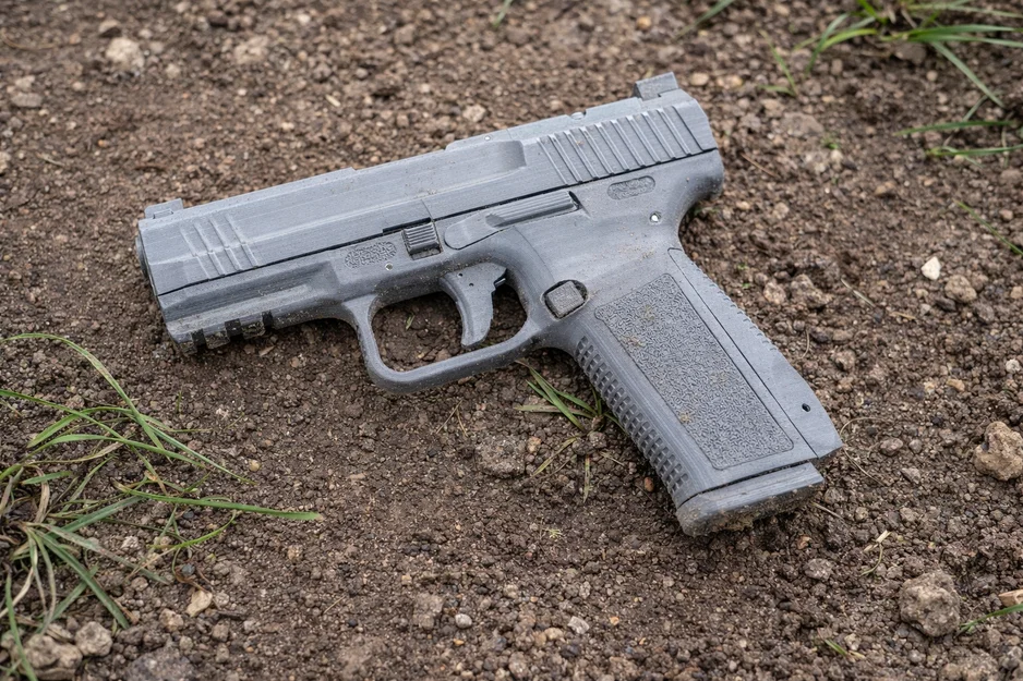 Canik TP9 – Mẫu súng ngắn bán tự động hiện đại (Prop 3D) - Image 1