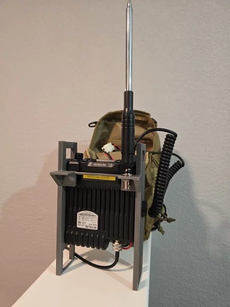 RT-95 Manpack Rails và BNC bulkhead antenna mount - Image 6