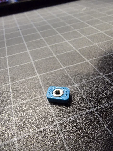 Adapter M2 T-Nut cho nhôm định hình 1515 - Image 1