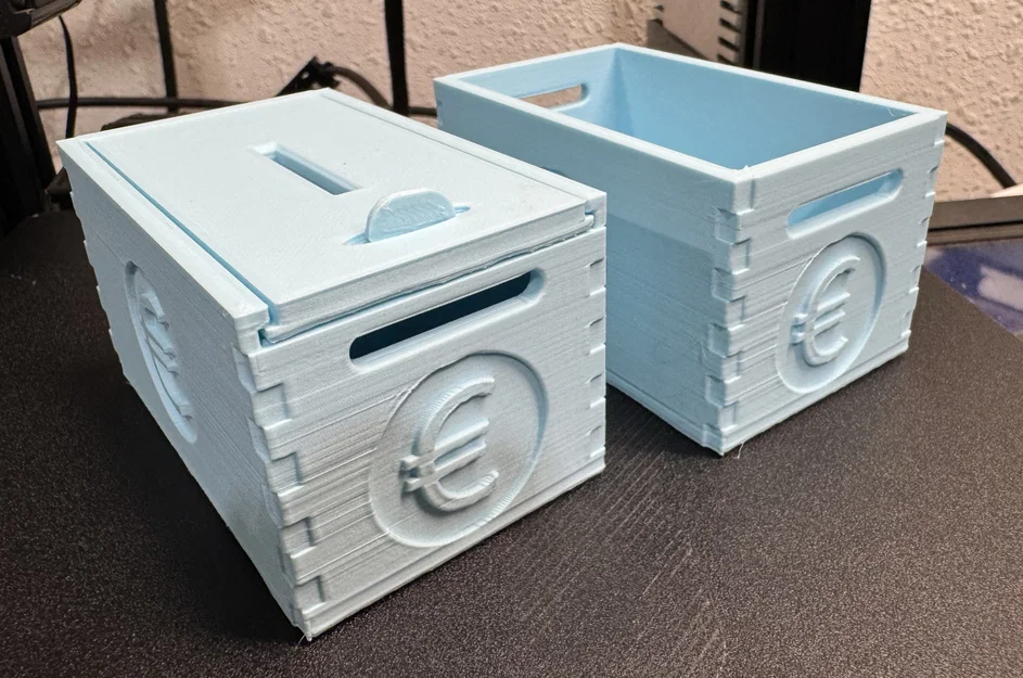 Mô hình hộp đựng tiền tiết kiệm Euro Coin Bank Crate in 3D độc đáo - Image 1