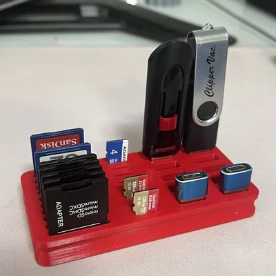 Khay lưu trữ thẻ nhớ và USB (Media Organizer) nhỏ gọn cho bàn làm việc