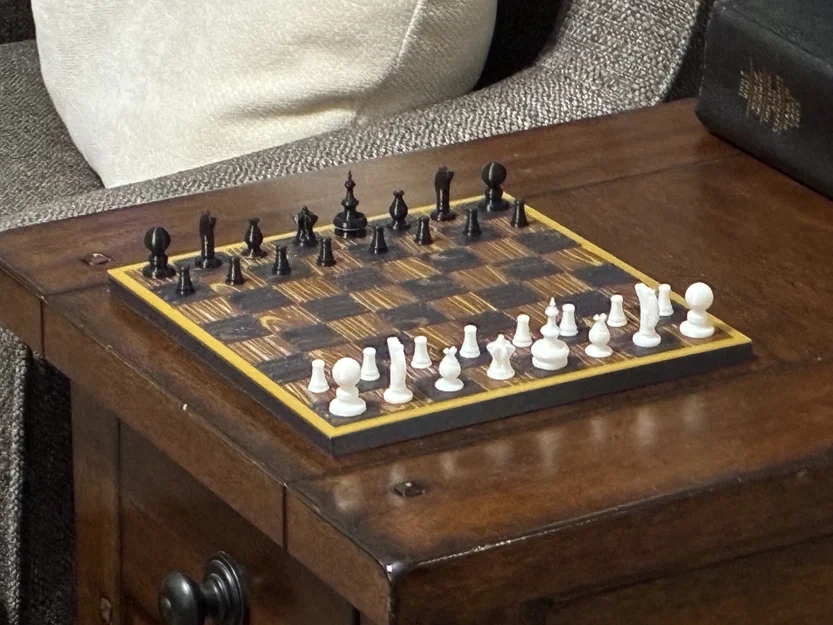 Bộ Cờ Vua Trung Cổ (Medieval Chess Set) - Image 1