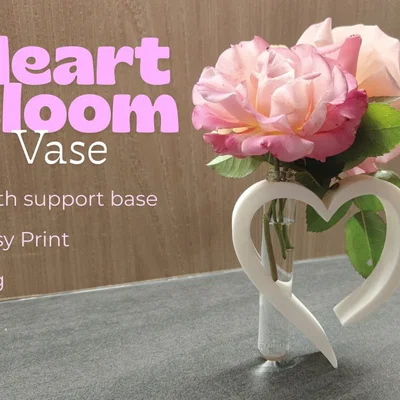 Bình hoa Heart Bloom Vase hình trái tim