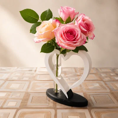 Bình hoa Heart Bloom Vase hình trái tim