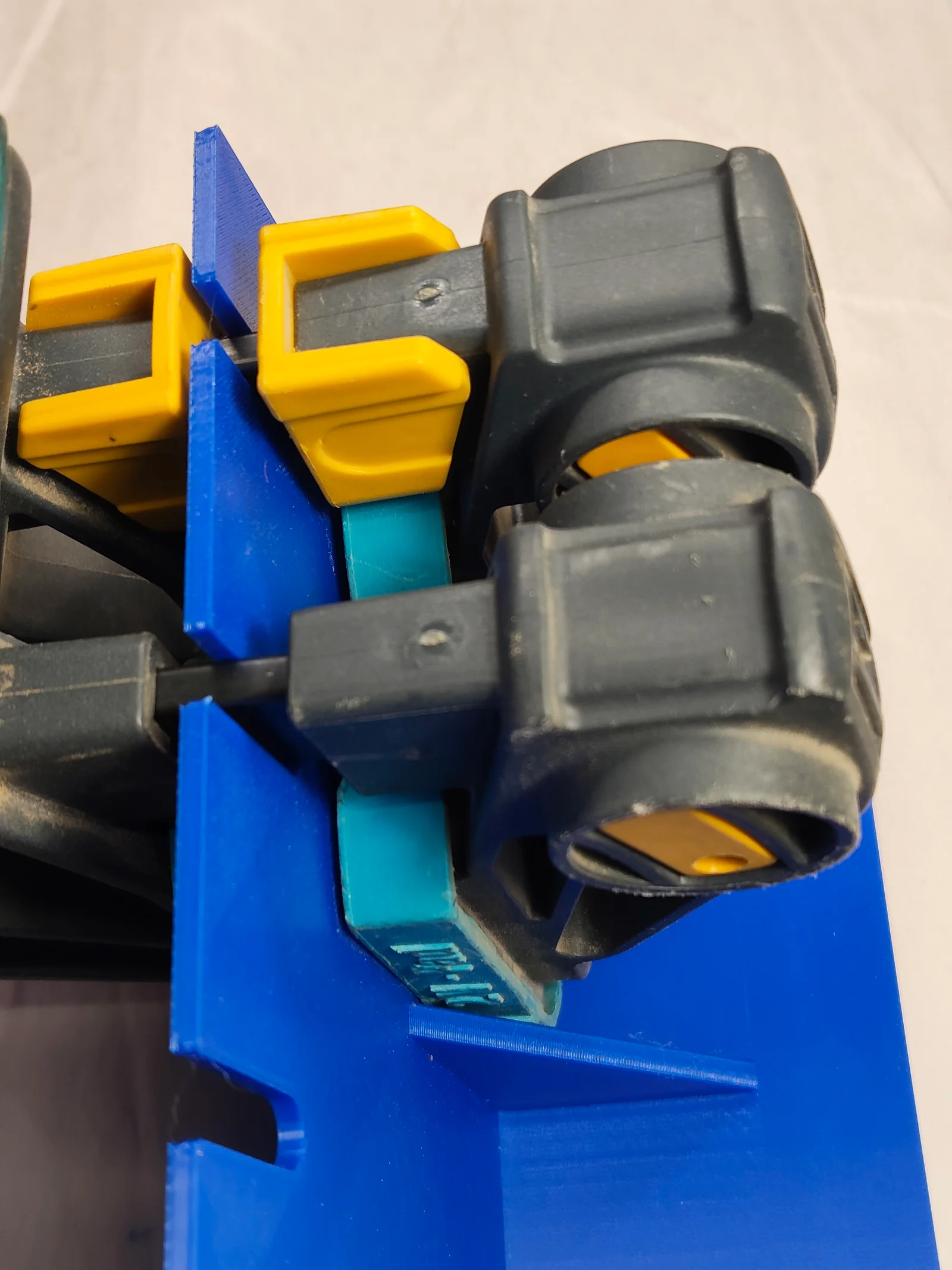 Giá treo tường cho Wolfcraft One-Hand Clamp 1