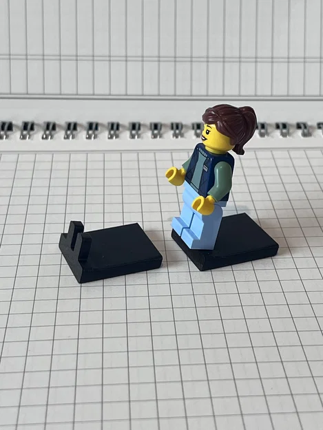 Đế trưng bày Minifigure Heel Saver Stand bảo vệ khớp chân nhân vật - Image 2