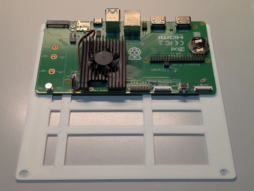 Khung gắn Raspberry Pi Compute Module 5 IO Board vào vỏ Mini-ITX - Image 1