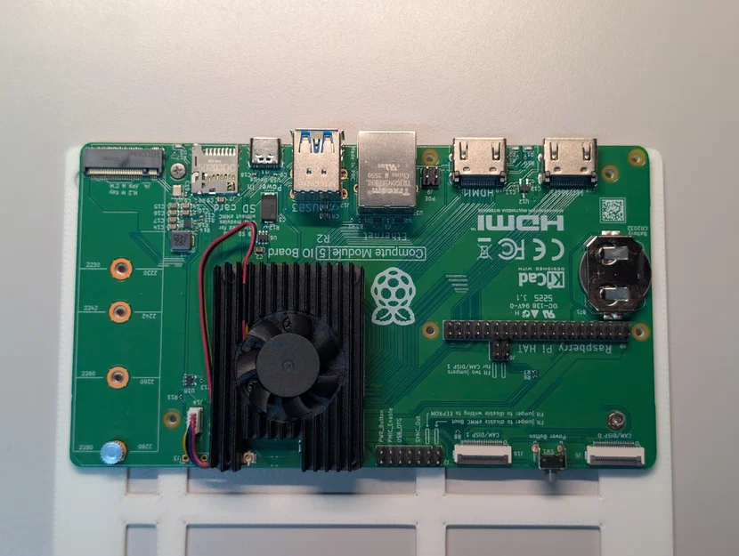 Khung gắn Raspberry Pi Compute Module 5 IO Board vào vỏ Mini-ITX - Image 4