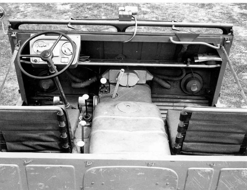 Mô hình in 3D xe cổ Škoda 998 Agromobil 1962 địa hình - Image 5