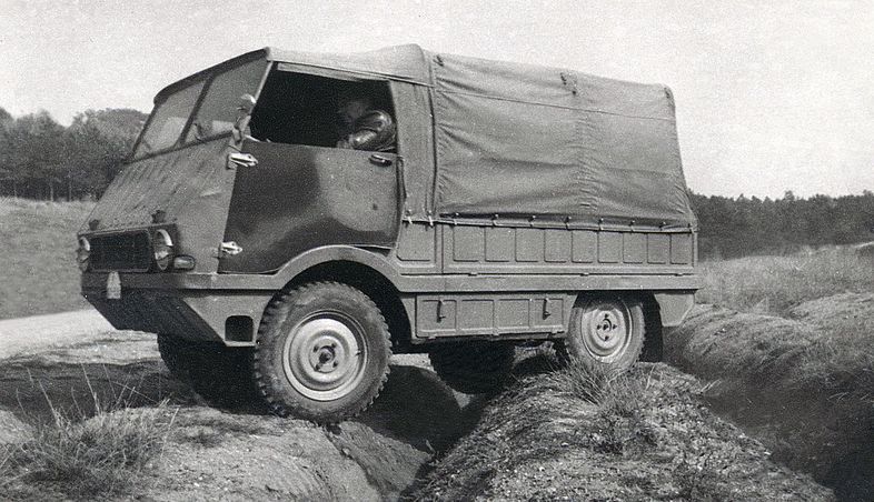 Mô hình in 3D xe cổ Škoda 998 Agromobil 1962 địa hình - Image 7